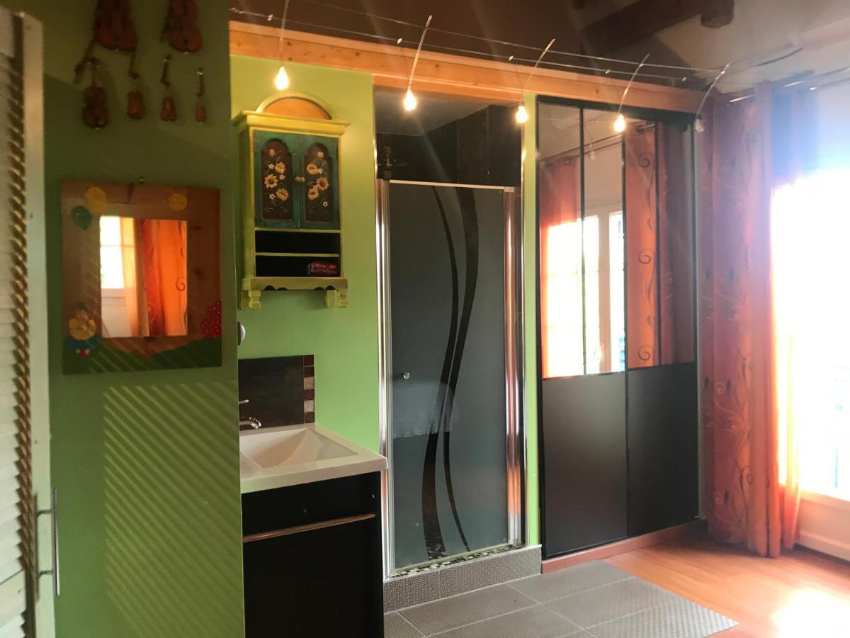 Les Gites De La Maison Bleue D'Estialescq Bagian luar foto