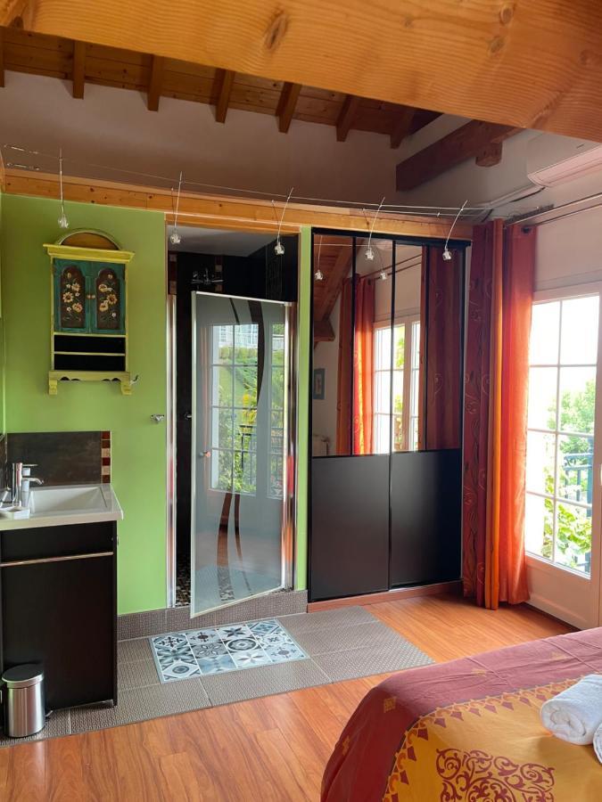 Les Gites De La Maison Bleue D'Estialescq Bagian luar foto